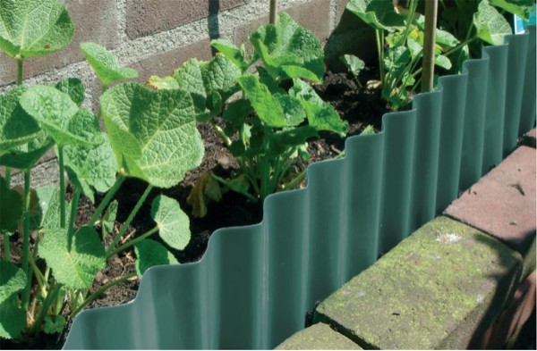 HOME It® UV resistant lawn edging 10 cm x 9m green